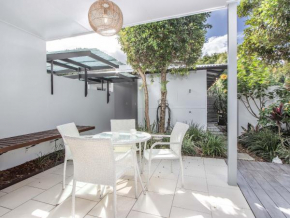 Stunning She Oak Lane - 2 Bedroom Apartment!